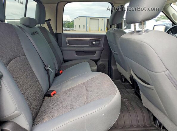3C6RR6LT0HG563439 2017 RAM 1500 Gray Widok tylnych siedzeń