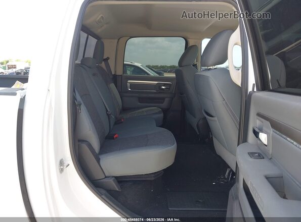 3C6RR6LT5GG375935 2016 RAM 1500 White VIN կոդի պիտակի տեսք
