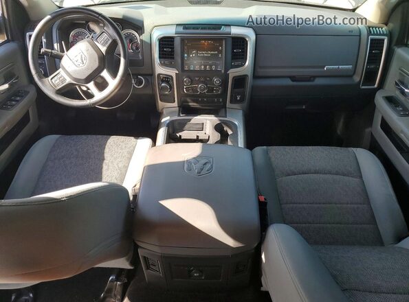 3C6RR6LT7GG320449 2016 RAM 1500 Gray Vista del salpicadero