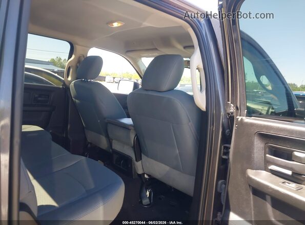 3C6RR7KG5KG723199 2019 RAM 1500 CLASSIC Gray Widok naklejki z numerem VIN