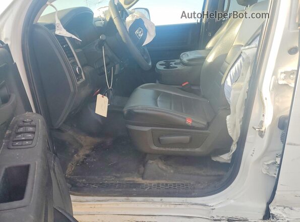 3C6RR7KT1NG413133 2022 RAM 1500 White Front interior view