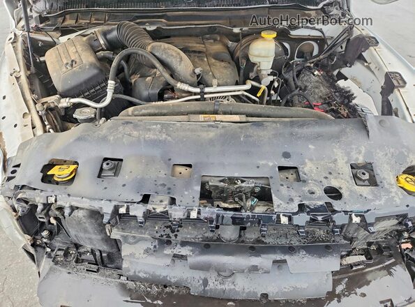 3C6RR7KT3JG130596 2018 RAM 1500 White 
