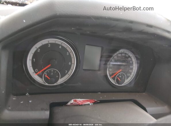 3C6RR7KT6HG738963 2017 RAM 1500 Silver Հետևի նստատեղերի տեսք