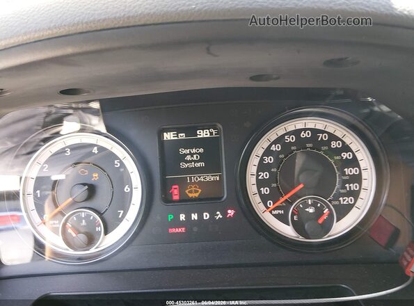 3C6RR7KT7HG689918 2017 RAM 1500 Black Vista de los asientos traseros