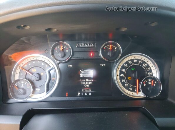 3C6RR7LT2HG595167 2017 RAM 1500 Серый Вид щитка приборов
