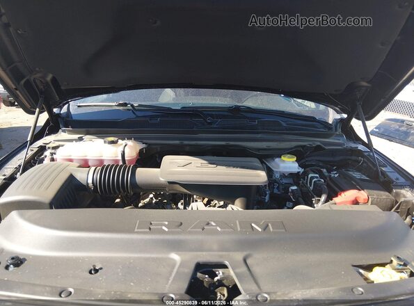 3C6RRFGG3S4161579 2025 RAM 1500 Black Widok z tyłu