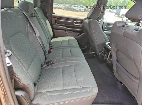 3C6SRFFP1T4170298 2026 RAM 1500 Gray უკანა სავარძლების ხედი