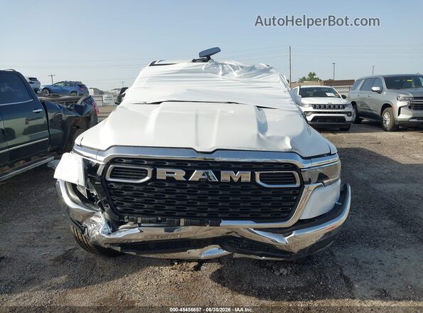 3C6SRFFP8T4159511 2026 RAM 1500 White Вид щитка приладів