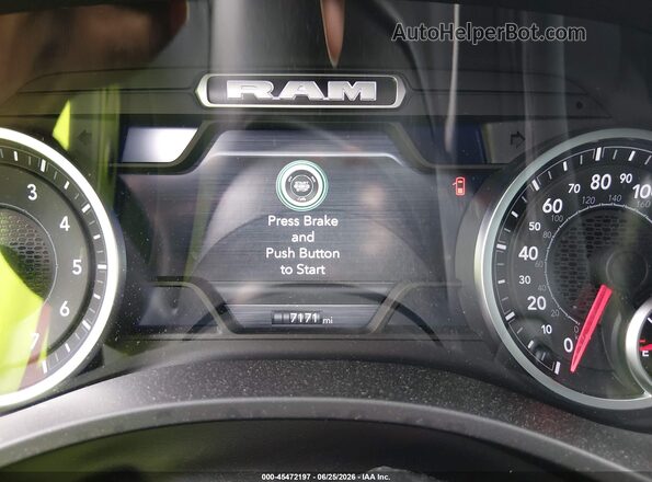 3C6SRFJPXT4175054 2026 RAM 1500 Black Вид задніх сидінь
