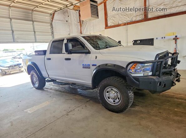 3C6TR5CT8JG306678 2018 RAM 2500 White Front right
