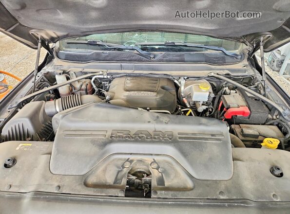 3C6TR5EJ5LG227709 2020 RAM 2500 Charcoal Widok wnętrza z tyłu