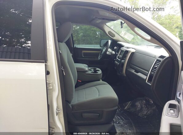 3C6TR5JT2HG620341 2017 RAM 2500 White Front interior view