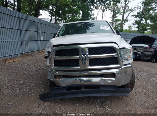 3C6TR5JT2HG620341 2017 RAM 2500 White Instrument cluster view