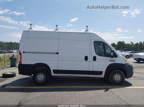3C6TRVCG8GE123532 2016 RAM PROMASTER 2500 Белый Вид задней части салона