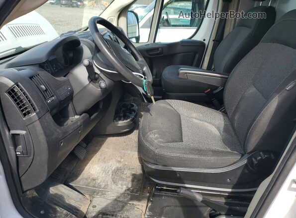 3C6TRVDG3KE525529 2019 RAM PROMASTER White Widok wnętrza z przodu