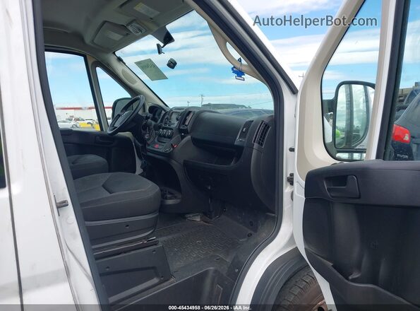 3C6TRVDG5LE119110 2020 RAM PROMASTER 2500 White Front interior view