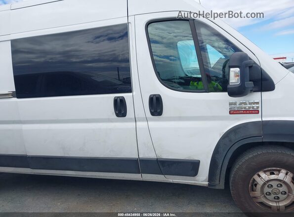 3C6TRVDG5LE119110 2020 RAM PROMASTER 2500 White Rear interior view
