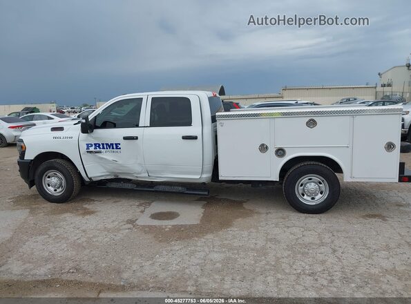 3C6UR4HJ4RG192373 2024 RAM 2500 White Widok wnętrza 360 stopni