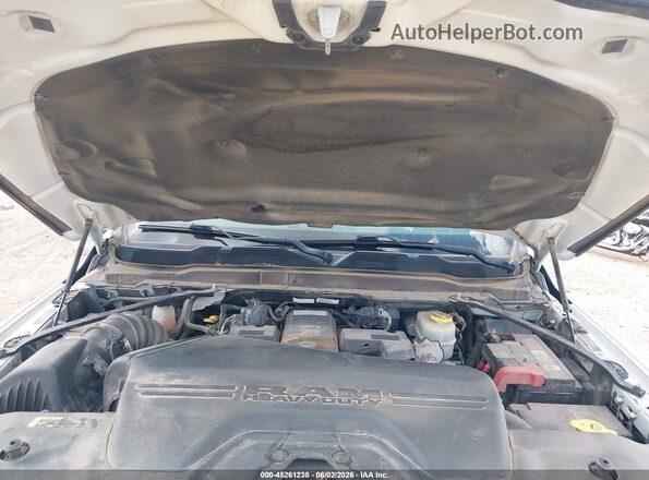 3C6UR5CL0KG616281 2019 RAM 2500 White Հետևի տեսք
