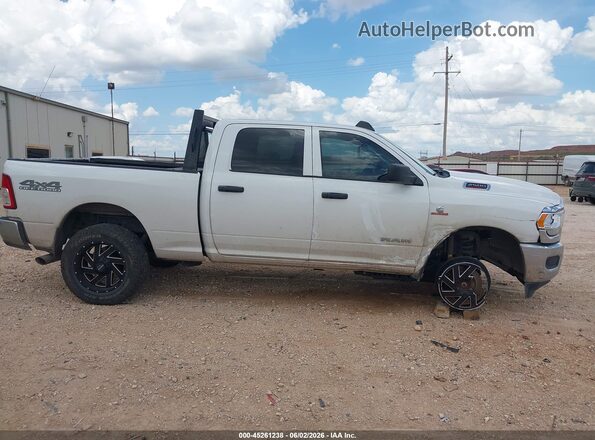 3C6UR5CL0KG616281 2019 RAM 2500 White Սալոնի 360 աստիճան տեսք