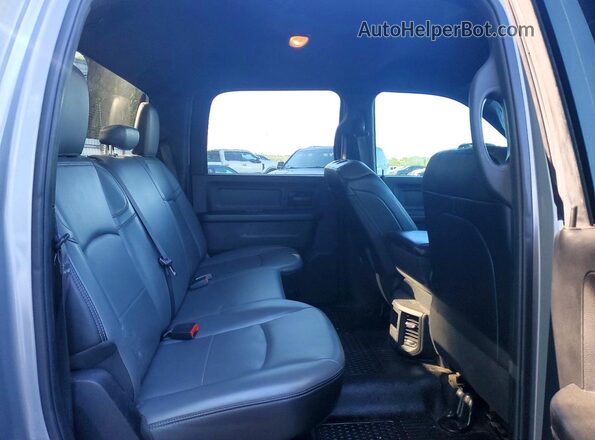 3C6UR5CL1MG558653 2021 RAM 2500 Silver Rear seats view