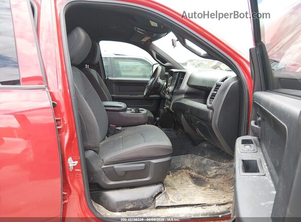3C6UR5CL2PG617570 2023 RAM 2500 Red წინა სალონის ხედი
