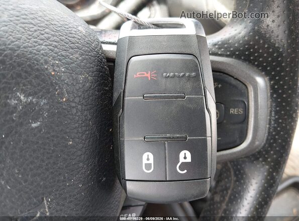 3C6UR5CL2PG617570 2023 RAM 2500 Red წინა პანელის ხედი