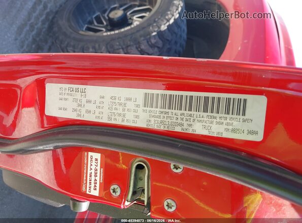 3C6UR5CL3JG333484 2018 RAM 2500 Red Widok komory silnika