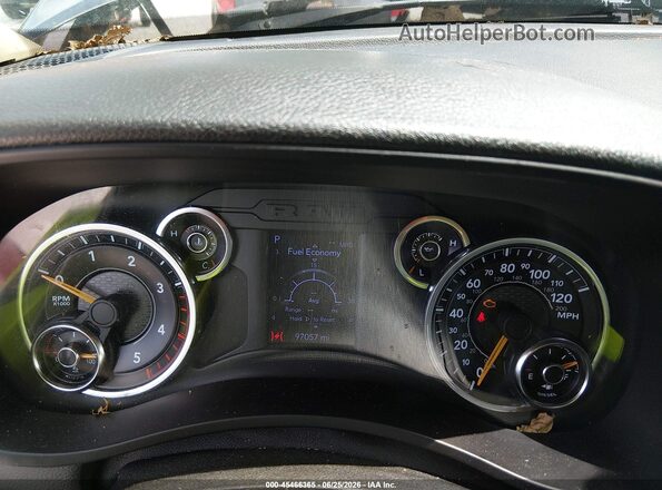 3C6UR5CL3LG308717 2020 RAM 2500 Gray Rear seats view
