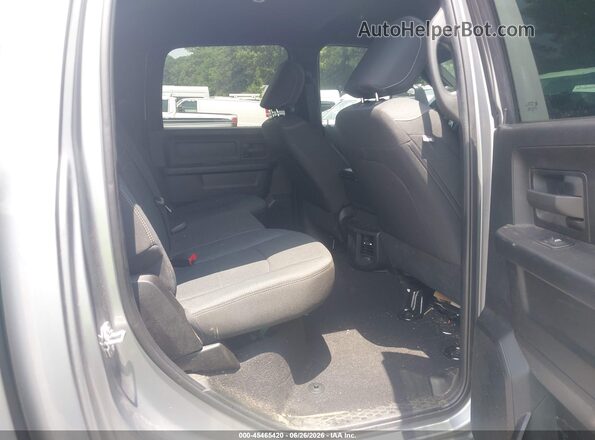 3C6UR5CL3RG330967 2024 RAM 2500 Gray Widok naklejki z numerem VIN