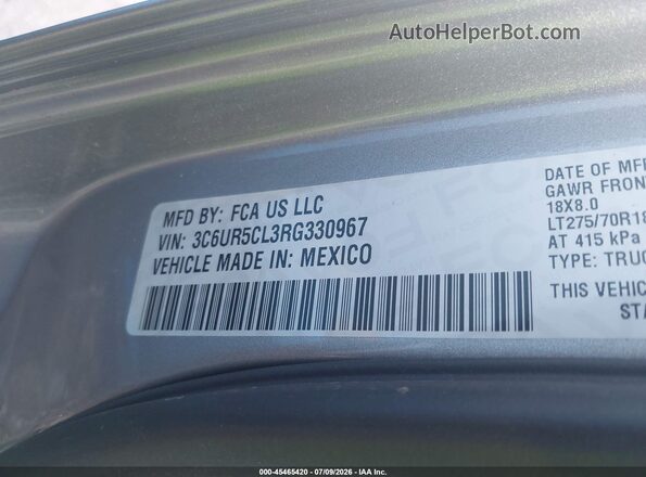 3C6UR5CL3RG330967 2024 RAM 2500 Gray Widok komory silnika