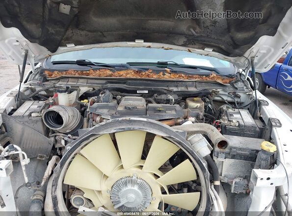 3C6UR5CL4JG209367 2018 RAM 2500 White Հետևի տեսք