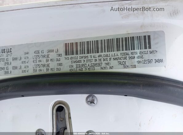 3C6UR5CL4JG209367 2018 RAM 2500 White Շարժիչի բաժամունքի տեսք