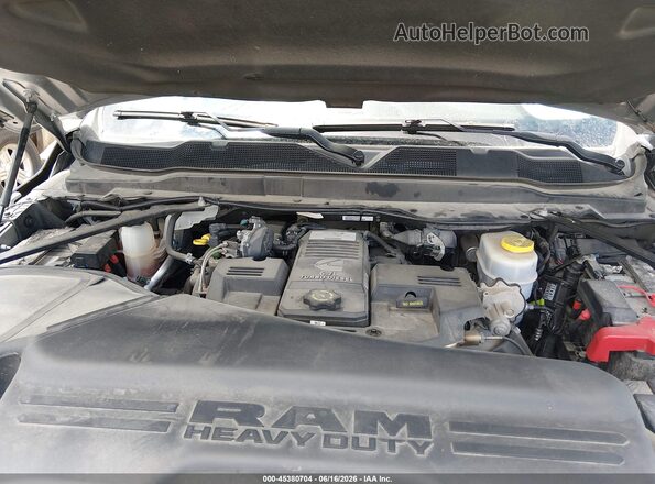 3C6UR5CL4KG579462 2019 RAM 2500 Silver Widok z tyłu
