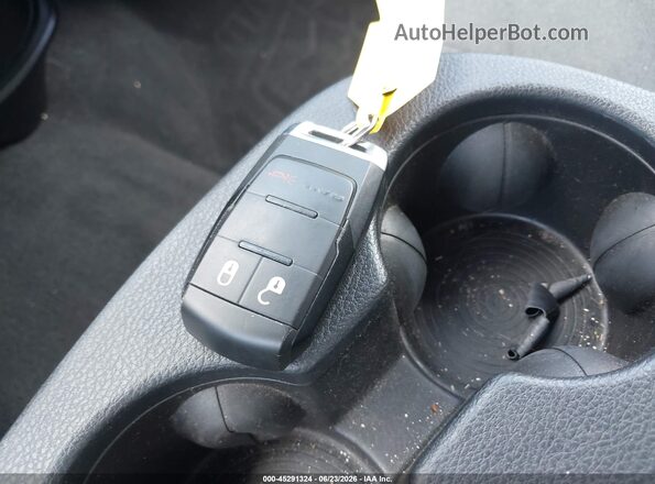 3C6UR5CL5RG233530 2024 RAM 2500 Gray Dashboard view