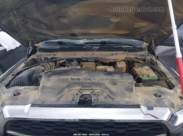 3C6UR5CL7LG147482 2020 RAM 2500 Gray Rear view