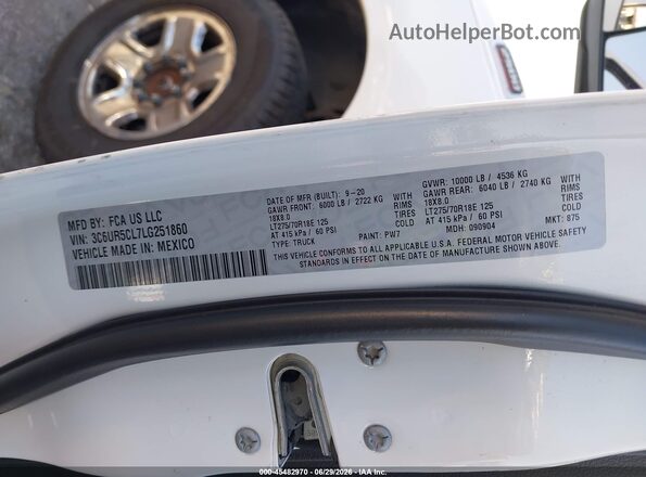 3C6UR5CL7LG251860 2020 RAM 2500 White ძრავის განყოფილების ხედი