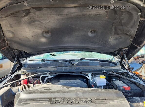 3C6UR5DJ4TG236763 2026 RAM 2500 Black Սալոնի հետևի տեսք