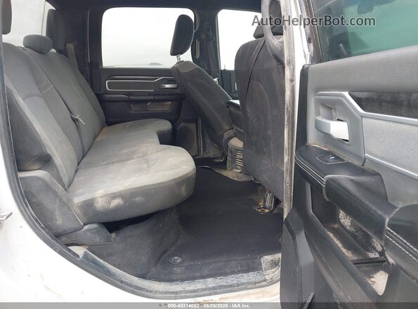 3C6UR5DL2MG628546 2021 RAM 2500 White Widok naklejki z numerem VIN