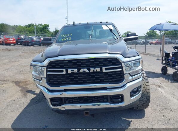 3C6UR5DL2NG128887 2022 RAM 2500 Gray Instrument cluster view