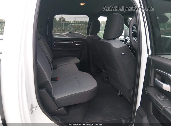 3C6UR5DL3RG266766 2024 RAM 2500 White Widok naklejki z numerem VIN