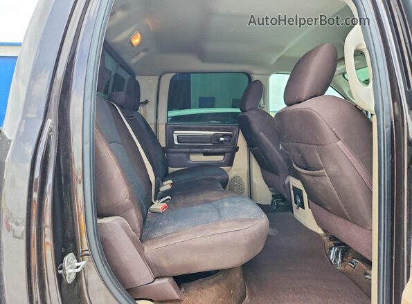 3C6UR5DL6GG222144 2016 RAM 2500 Gray Vista de los asientos traseros