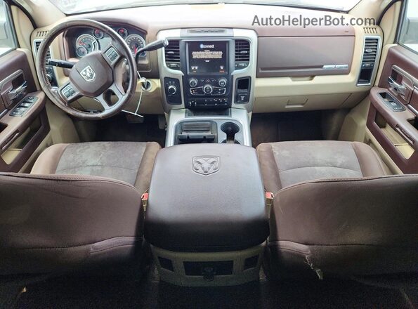 3C6UR5DL6GG222144 2016 RAM 2500 Gray Vista del salpicadero