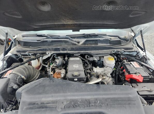 3C6UR5DL6RG239111 2024 RAM 2500 White უკანა სალონის ხედი