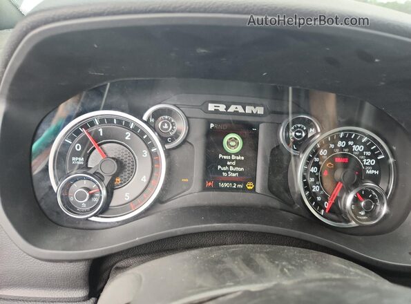 3C6UR5DL6RG239111 2024 RAM 2500 White ხელსაწყოთა პანელის ხედი