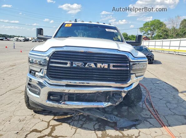 3C6UR5DL7KG563853 2019 RAM 2500 White Вид спереду