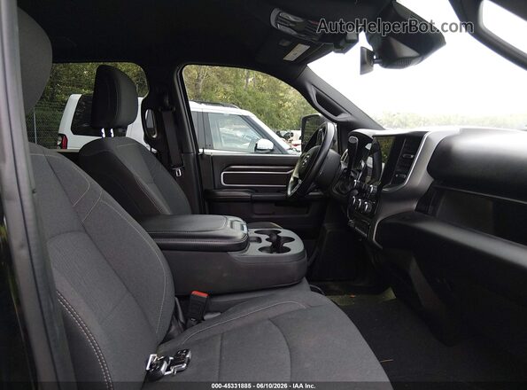 3C6UR5DL7RG111279 2024 RAM 2500 Black Front interior view