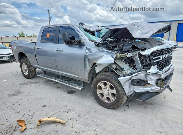 3C6UR5DL8NG170626 2022 RAM 2500 Серебряный Передняя правая четверть
