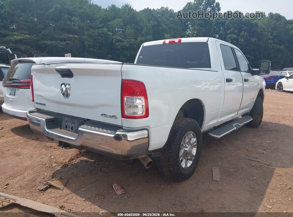 3C6UR5DL8RG340327 2024 RAM 2500 White Rear right