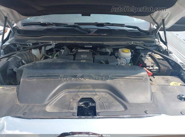 3C6UR5DL8RG340327 2024 RAM 2500 White Rear view